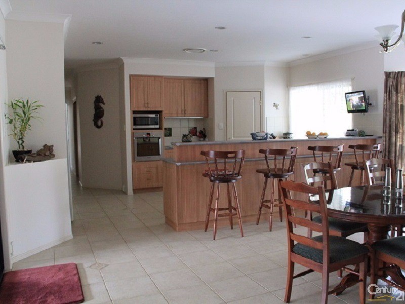 Logan Village QLD 4207