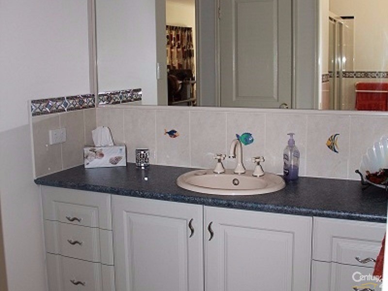 Logan Village QLD 4207