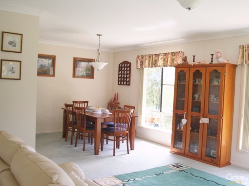 61 Campbell Drive, Kooralbyn QLD 4285