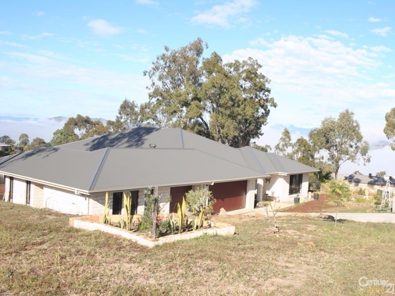 32-34 White Place, Kooralbyn QLD 4285