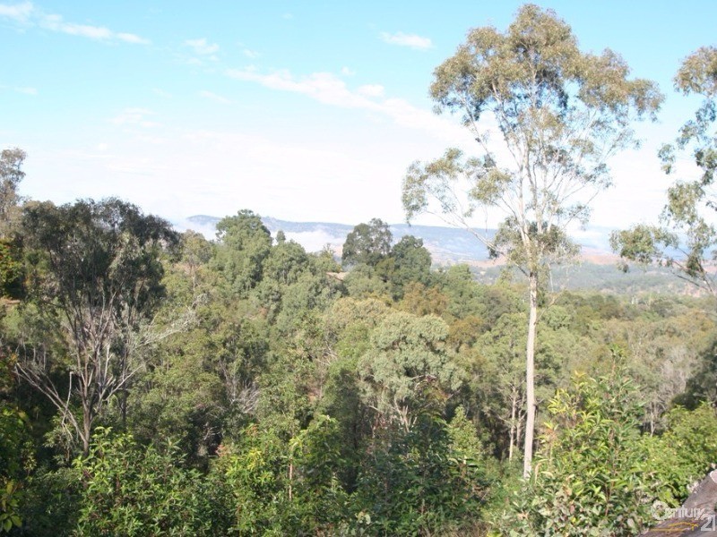 32-34 White Place, Kooralbyn QLD 4285