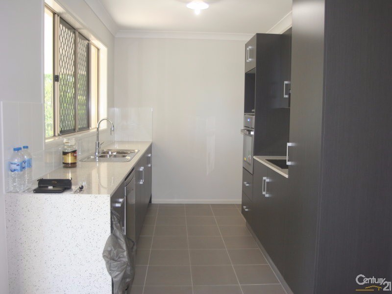 Kooralbyn QLD 4285