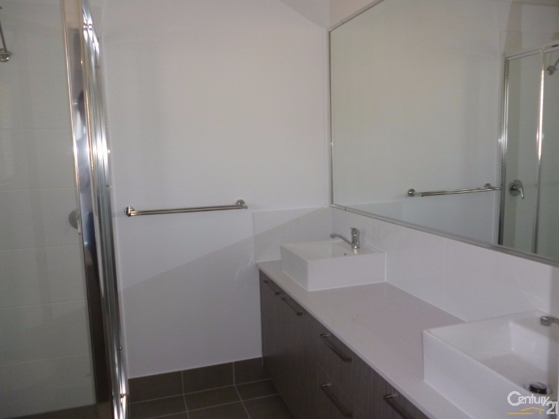 16 Larimar Ave, Yarrabilba QLD 4207