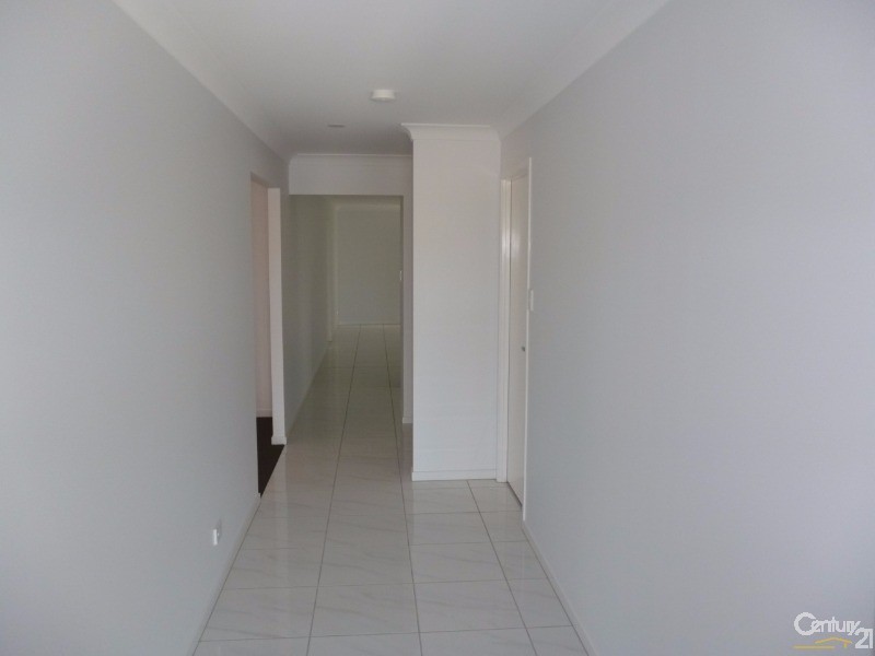 16 Larimar Ave, Yarrabilba QLD 4207