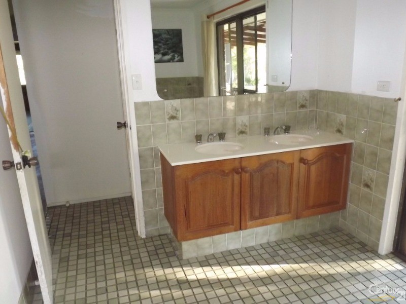 56-64 Grassdale Street, Buccan QLD 4207