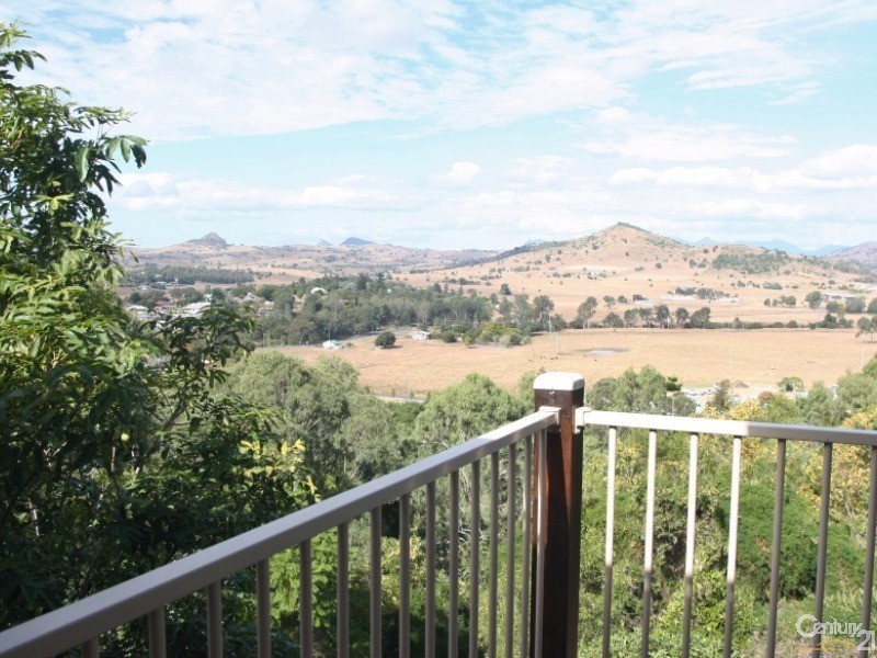 32 Leonard St, Boonah QLD 4310