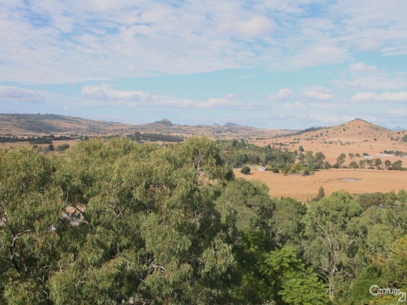 32 Leonard St, Boonah QLD 4310
