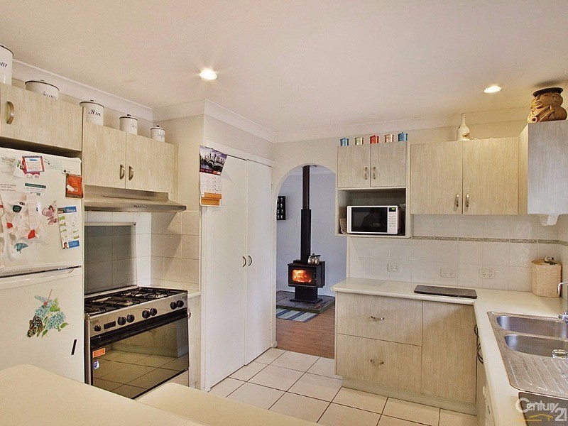 191 Fields Rd, Gleneagle QLD 4285