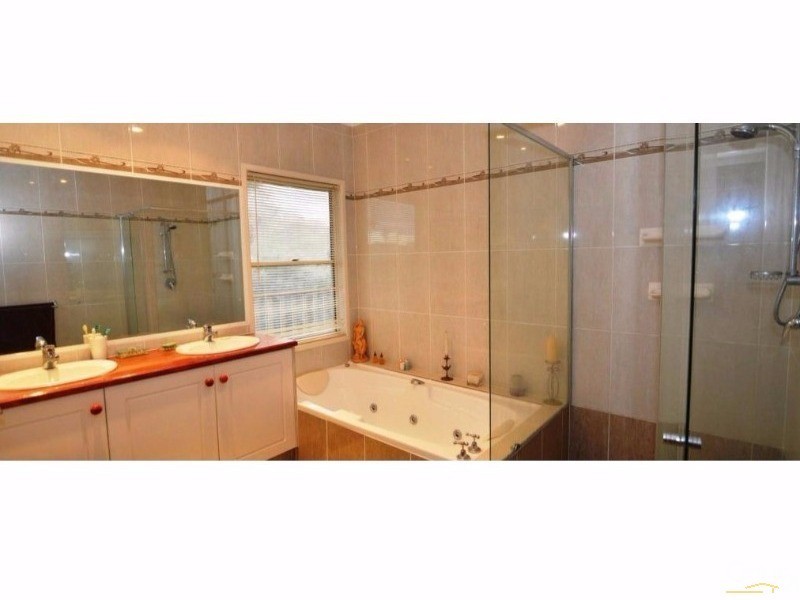 755 Knapp Creek Road, Kooralbyn QLD 4285