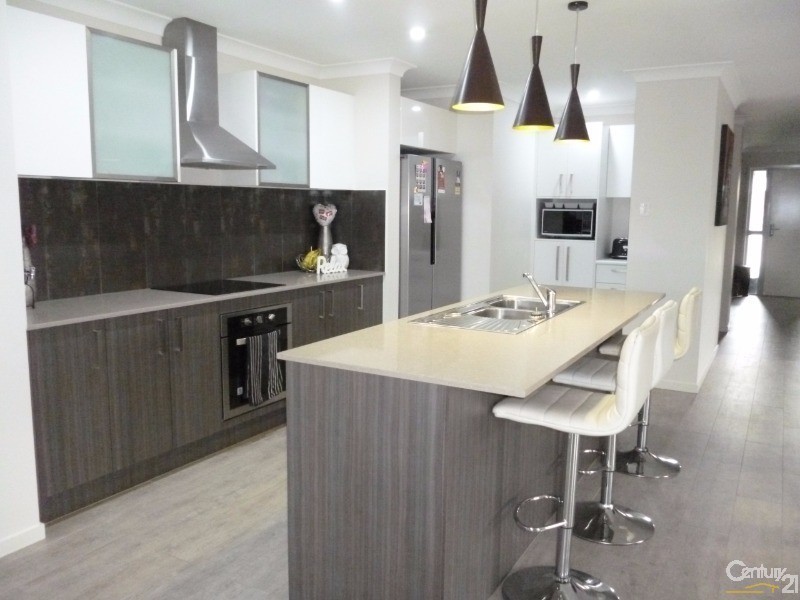4 Bailey Street, Yarrabilba QLD 4207