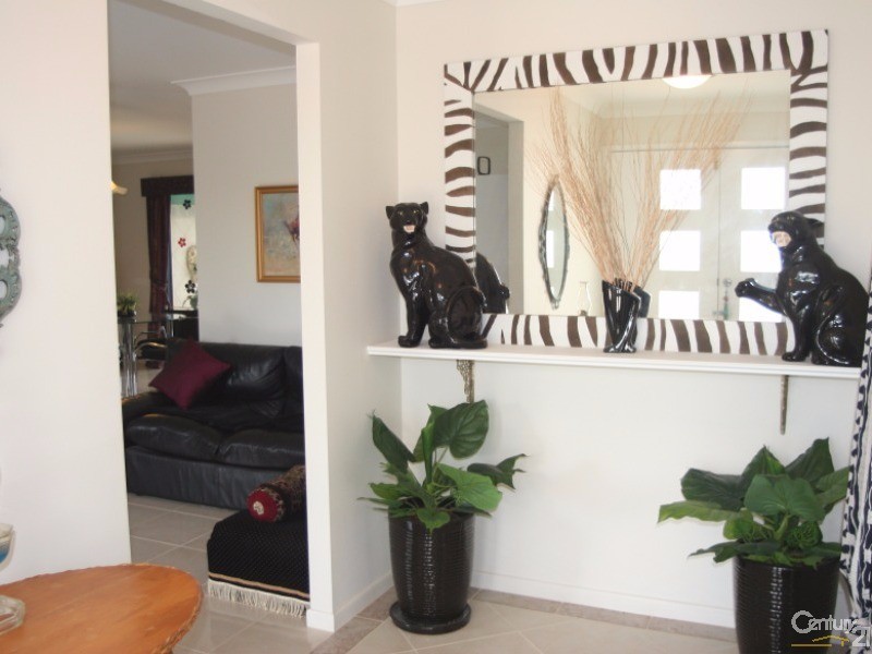 212-216 Boomerang Drive, Kooralbyn QLD 4285