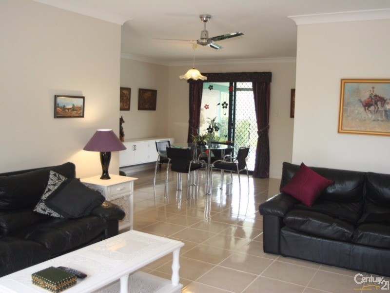 212-216 Boomerang Drive, Kooralbyn QLD 4285