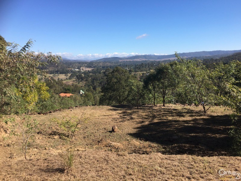 61 Francis Close, Kooralbyn QLD 4285