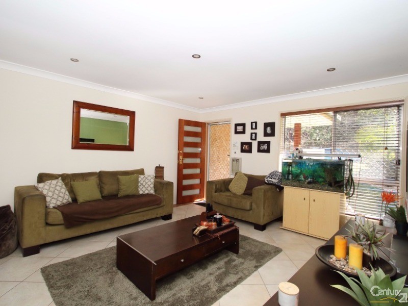 16 Hartwig Crescent, Mount Warren Park QLD 4207