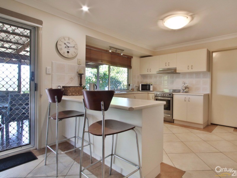 16 Hartwig Crescent, Mount Warren Park QLD 4207