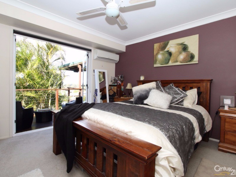 16 Hartwig Crescent, Mount Warren Park QLD 4207