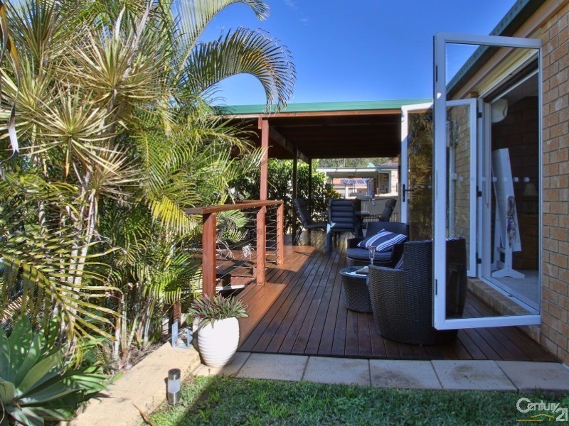 16 Hartwig Crescent, Mount Warren Park QLD 4207