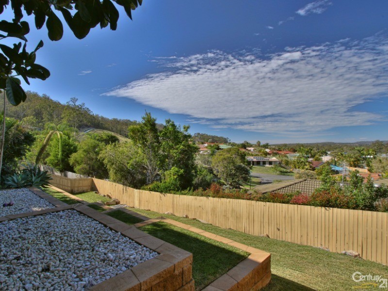 16 Hartwig Crescent, Mount Warren Park QLD 4207