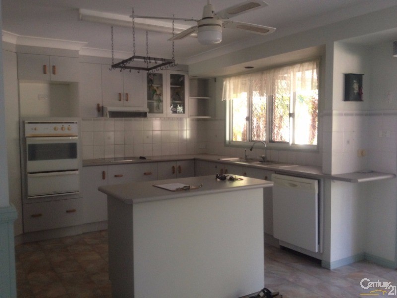 Logan Village QLD 4207