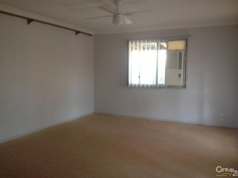 Logan Village QLD 4207