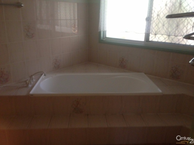 Logan Village QLD 4207