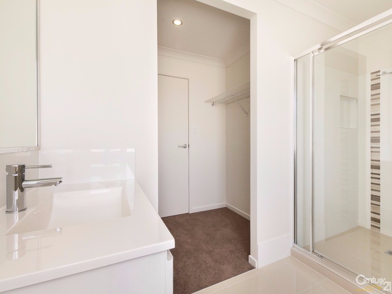 5 Dew Street, Yarrabilba QLD 4207