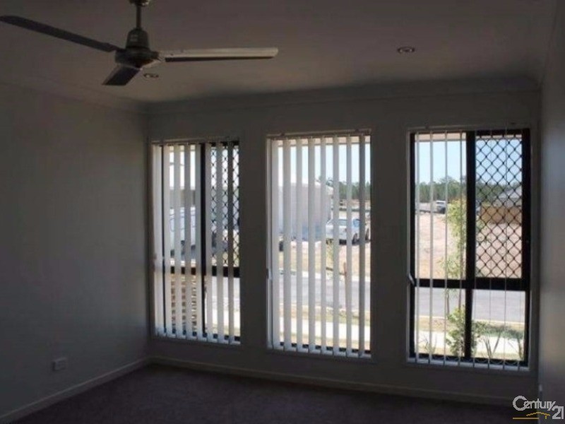 25 Treeline Circuit, Yarrabilba QLD 4207