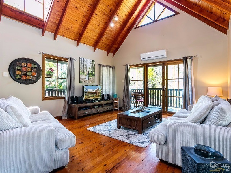 115-117 Boomerang Drive, Kooralbyn QLD 4285