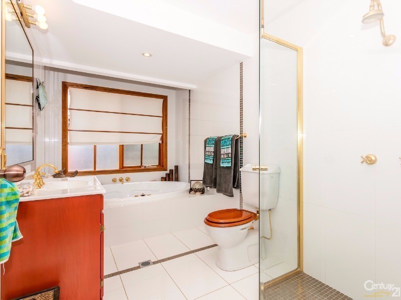 115-117 Boomerang Drive, Kooralbyn QLD 4285