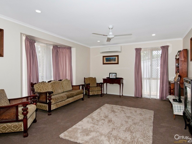 26 Hill St, Jimboomba QLD 4280