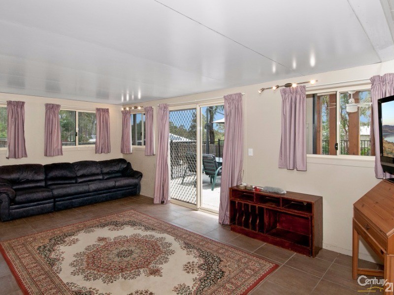 26 Hill St, Jimboomba QLD 4280