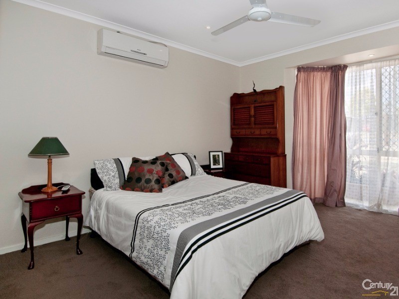 26 Hill St, Jimboomba QLD 4280