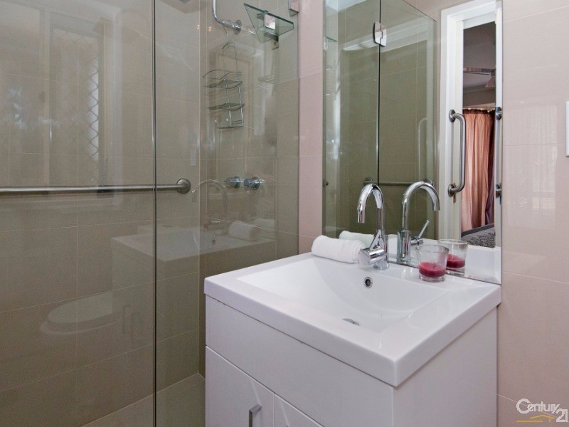 26 Hill St, Jimboomba QLD 4280