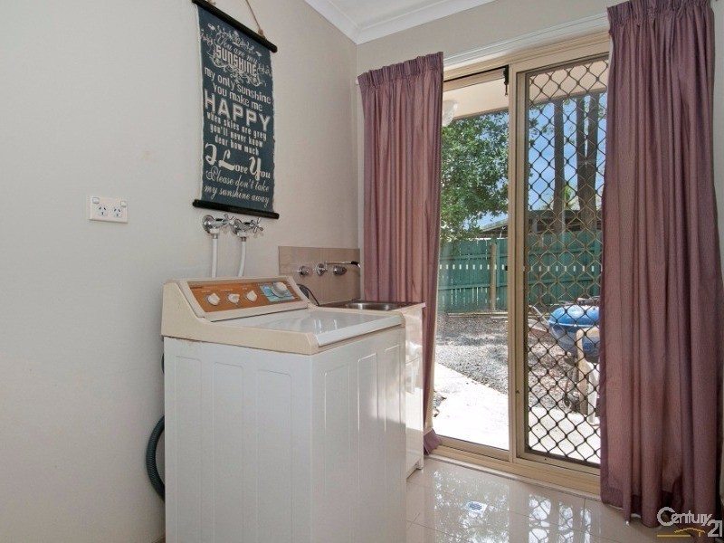 26 Hill St, Jimboomba QLD 4280