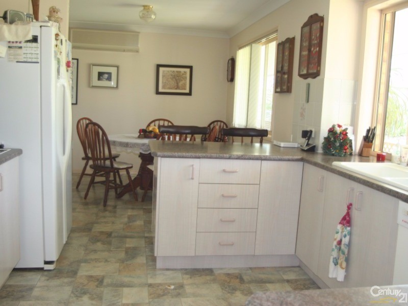 117 Walker Drive, Kooralbyn QLD 4285