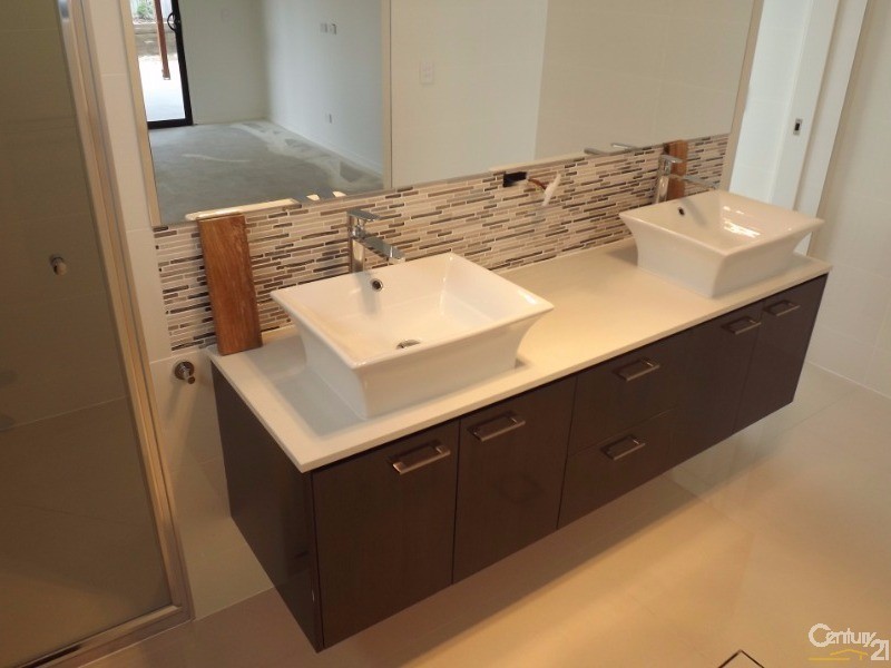 58 Towns Ave, Logan Village QLD 4207