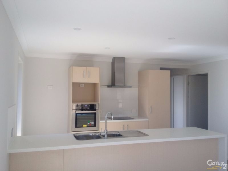 13 Fulmer Street, Yarrabilba QLD 4207