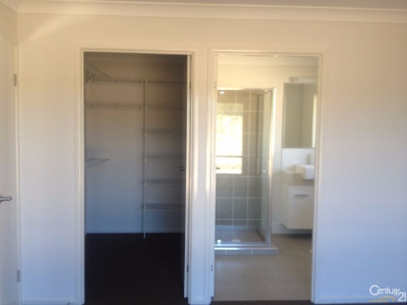 13 Fulmer Street, Yarrabilba QLD 4207