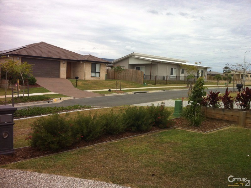 13 Fulmer Street, Yarrabilba QLD 4207