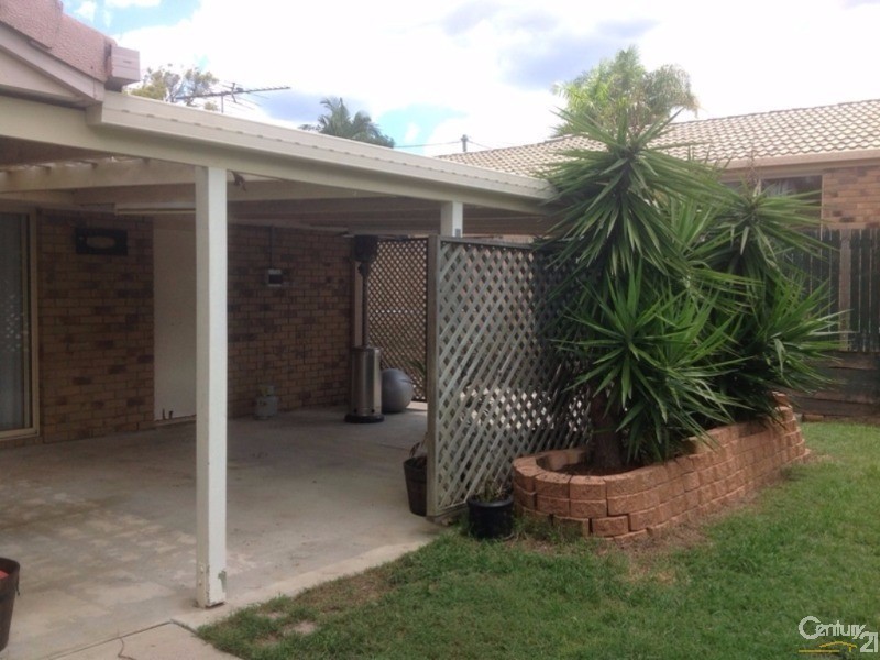 5 Lucida Court, Regents Park QLD 4118