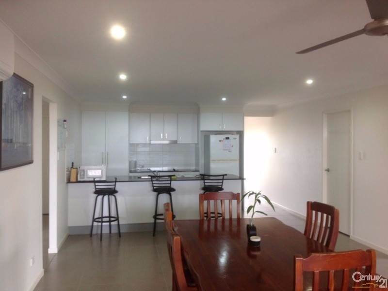 11 Summerview Avenue, Yarrabilba QLD 4207