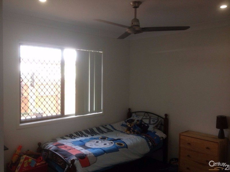 11 Summerview Avenue, Yarrabilba QLD 4207