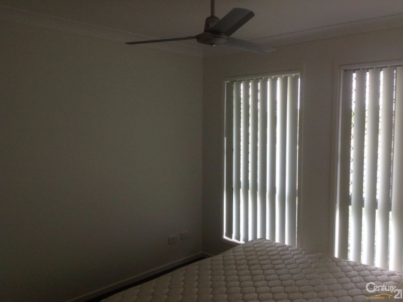 11 Summerview Avenue, Yarrabilba QLD 4207