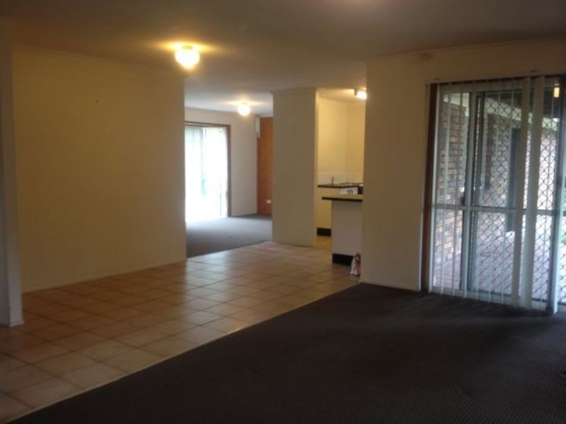 43 Edenlea Drive, Meadowbrook QLD 4131