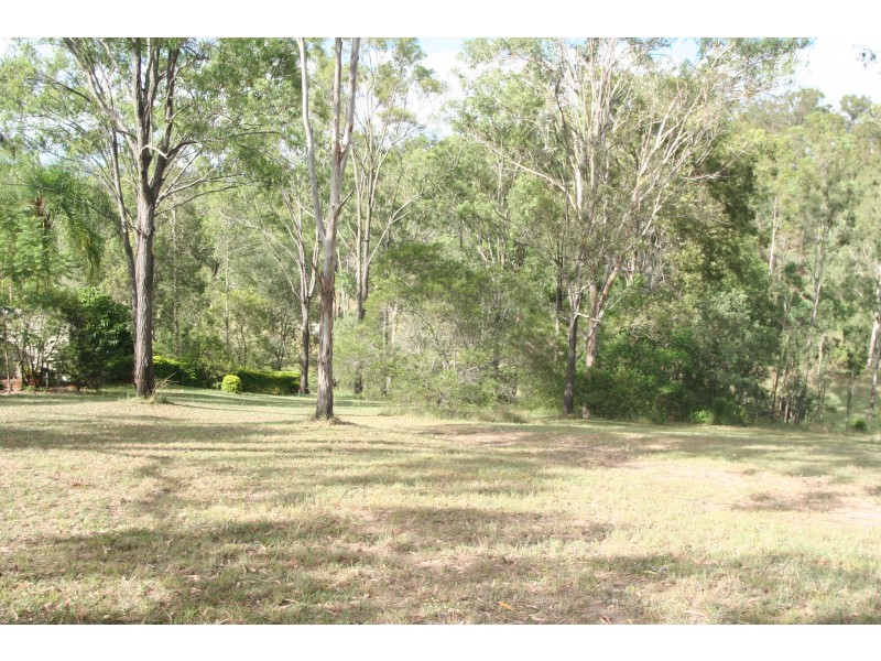 216 Routley Drive, Kooralbyn QLD 4285