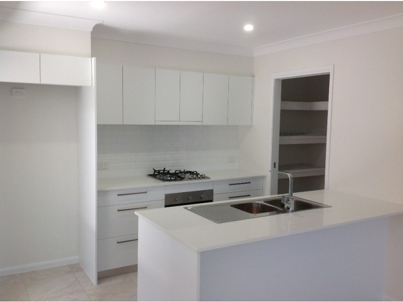 28 Baspa Street, Holmview QLD 4207