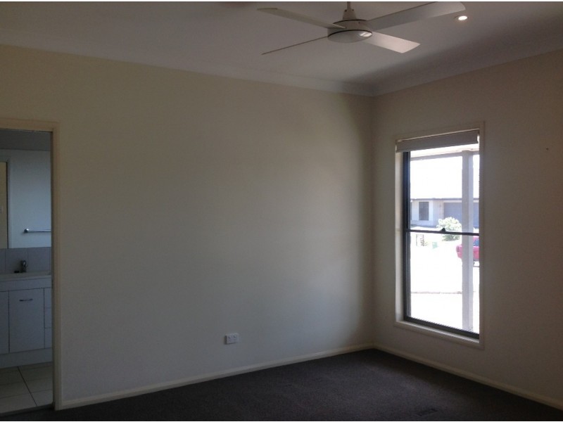 9 Robyn Court, Logan Village QLD 4207