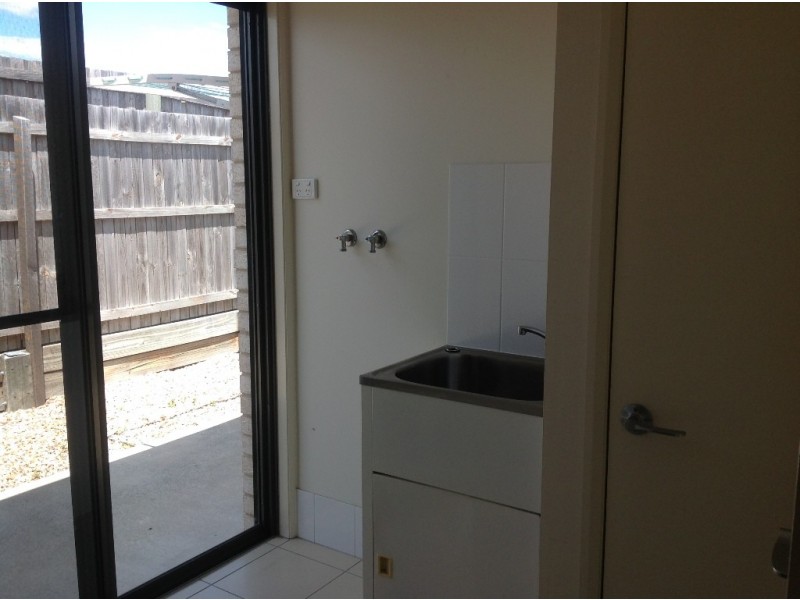 9 Robyn Court, Logan Village QLD 4207