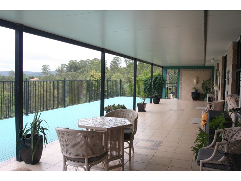 212-216 Boomerang Drive, Kooralbyn QLD 4285