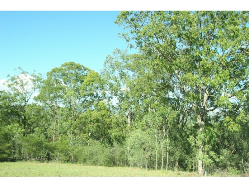 50-52 White Place, Kooralbyn QLD 4285